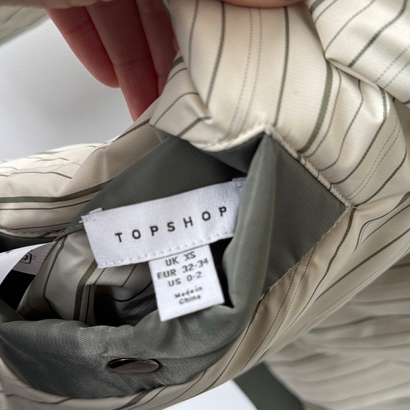 TopShop Reversible Bomber Sage Green NWOT - Picture 8 of 10